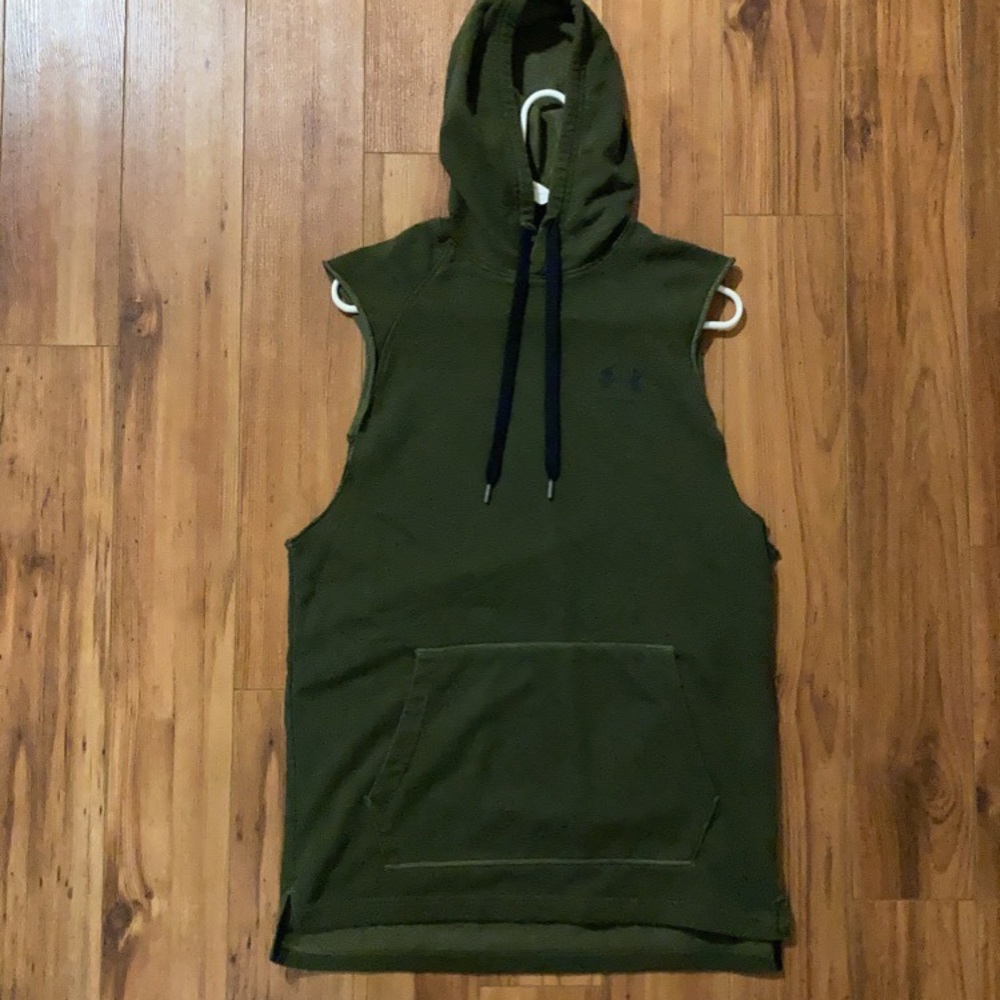 Under Armour Men’s Medium Sleeveless Hoodie